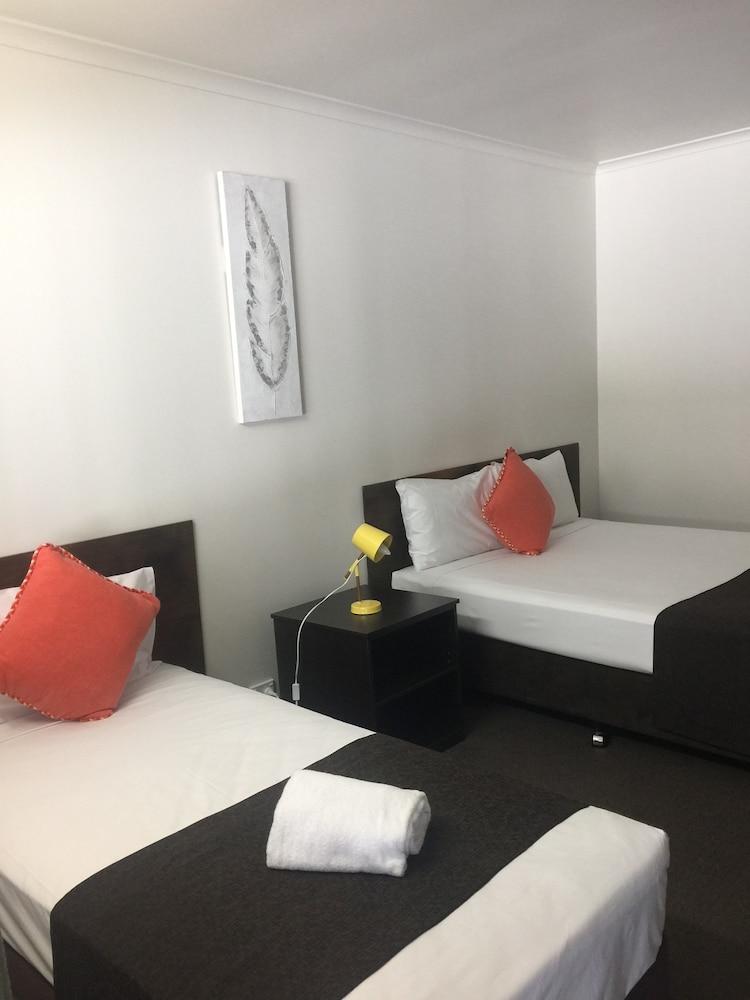 Coral Sands Motel Маккай Экстерьер фото