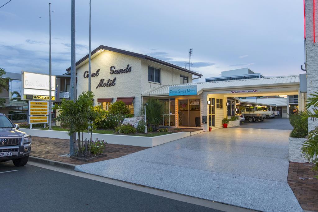 Coral Sands Motel Маккай Экстерьер фото